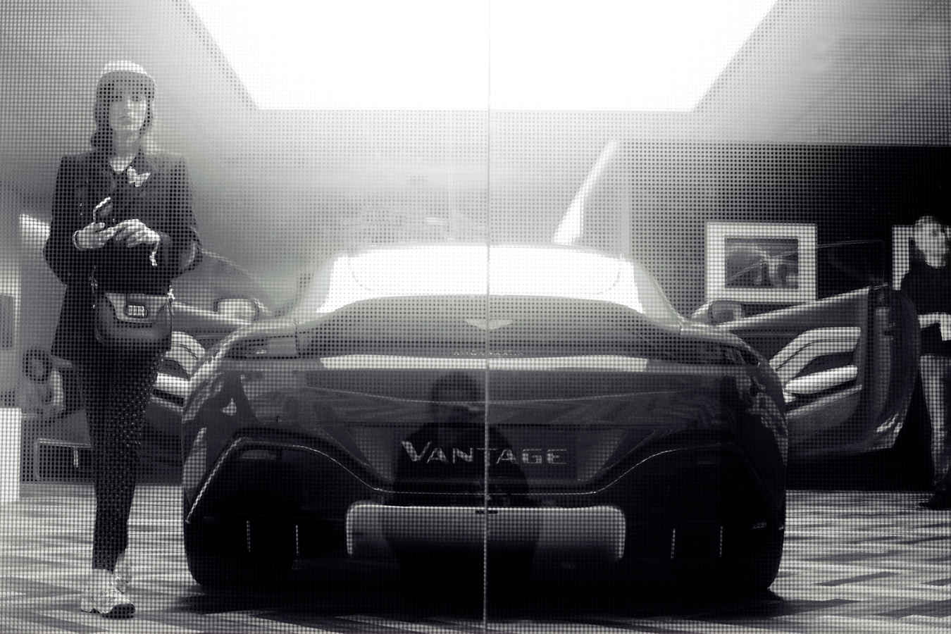 Aston Martin cinematic: Bond car automotive photography | Aston Martin, filmová kompozice s modelem – Vojmír Blažek