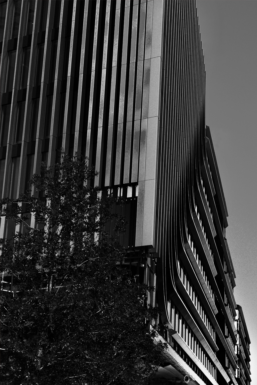 Geometry in Steel: Industrial patterns, fine art | Geometrie v oceli: Industriální vzory – Vojmír Blažek